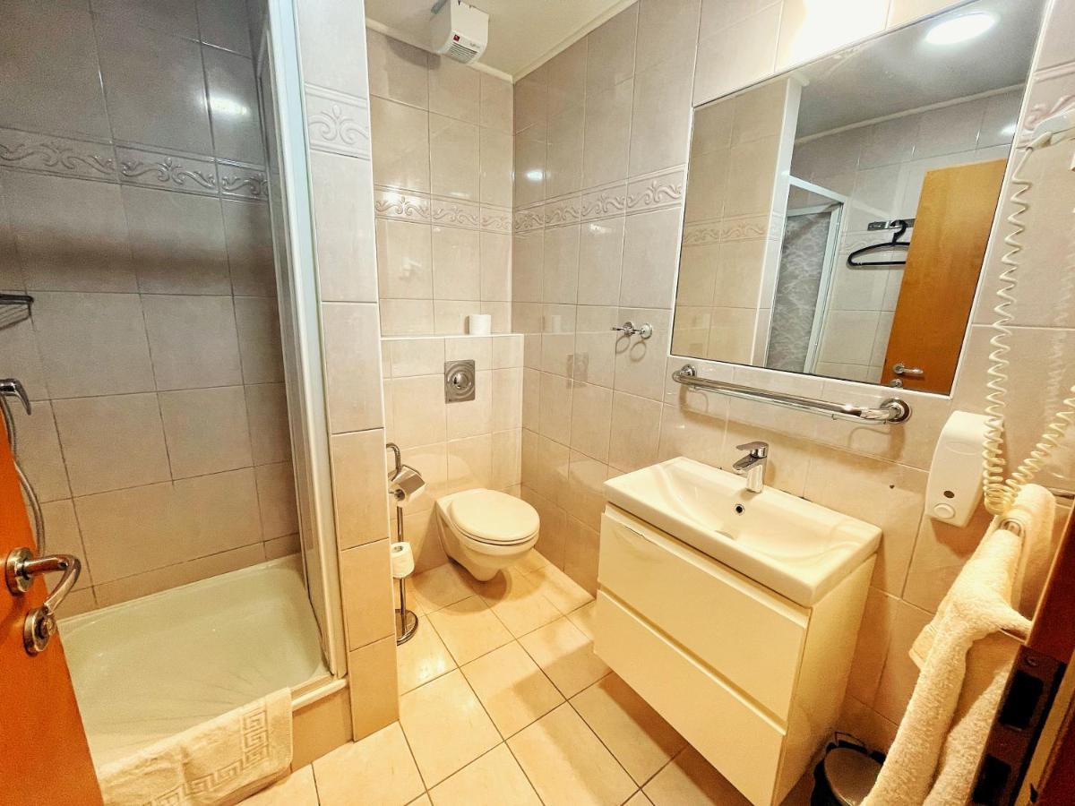 Hotel Alkotmany Vendeghaz Sárvár Esterno foto
