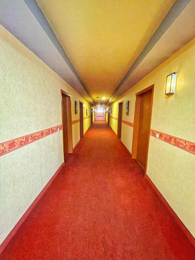 Hotel Alkotmany Vendeghaz Sárvár Esterno foto